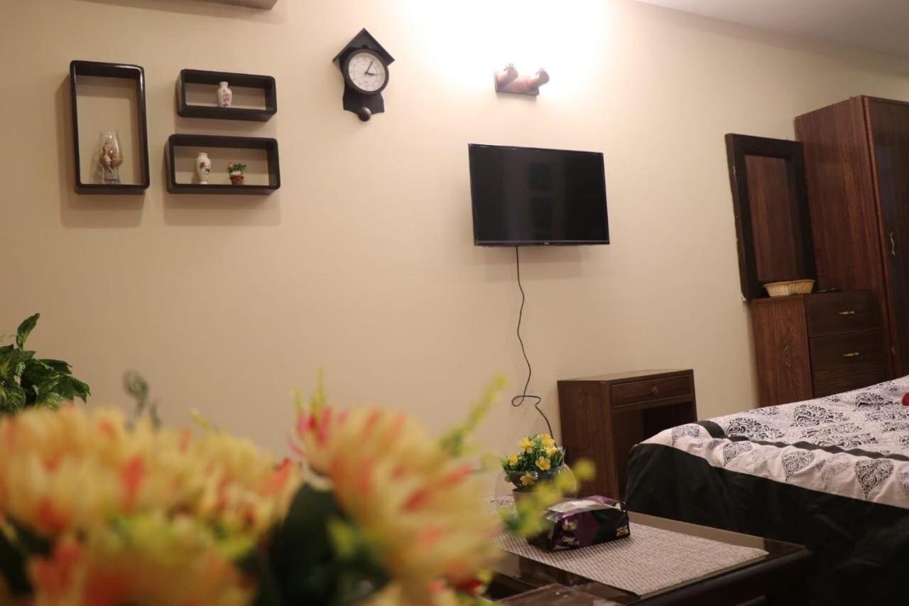 Cozy Studio Apartment In Bahria Town Rawalpindi Buitenkant foto